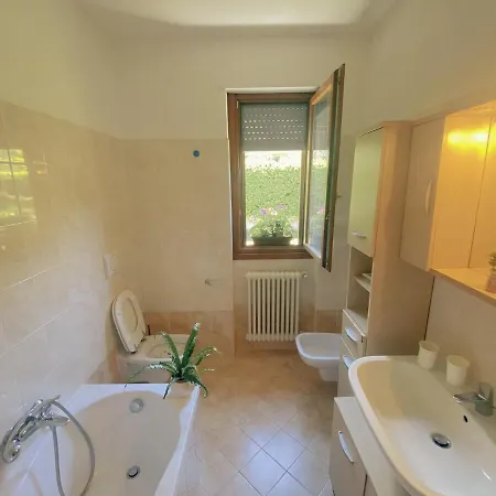 Casa Rudy, On * Колико