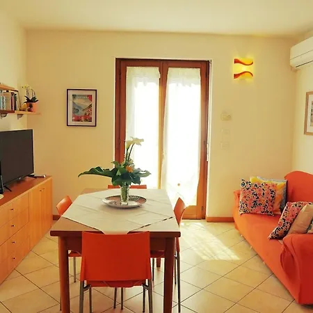 Casa Rudy, On