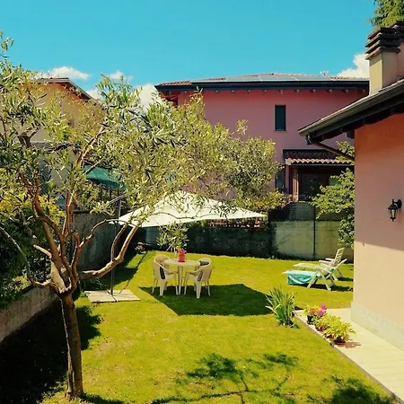 Casa Rudy, On Σπίτι διακοπών Colico